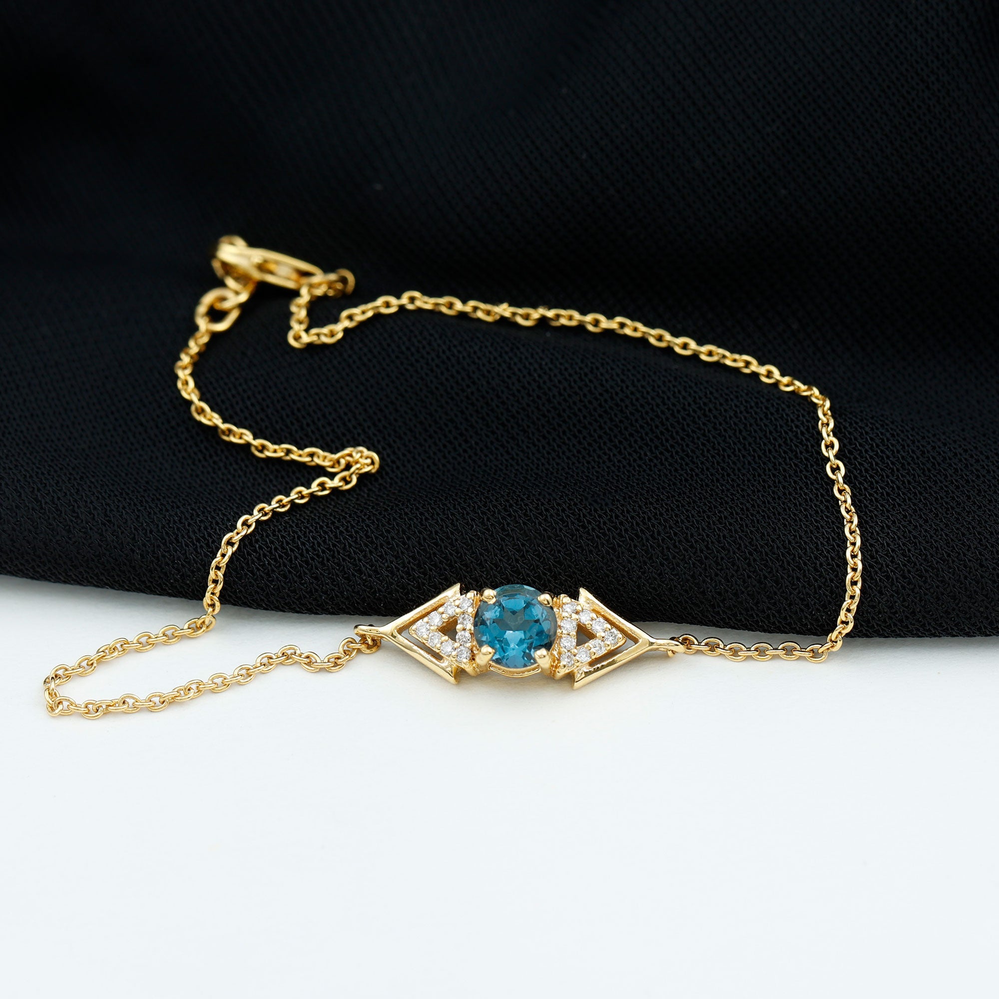 0.75 CT Minimal London Blue Topaz and Diamond Geometric Chain Bracelet London Blue Topaz - ( AAA ) - Quality - Rosec Jewels