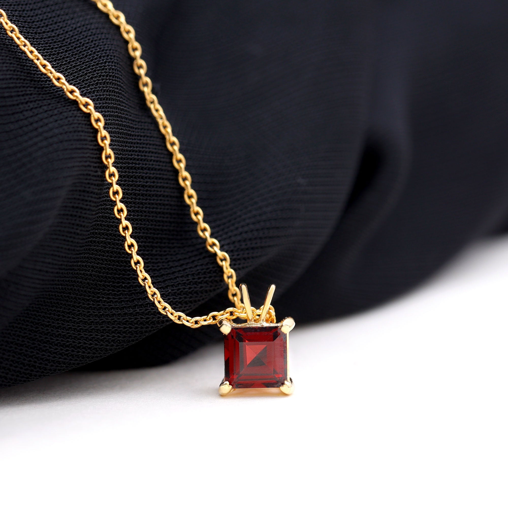 1.50 CT Princess Cut Garnet Solitaire Pendant Garnet - ( AAA ) - Quality - Rosec Jewels